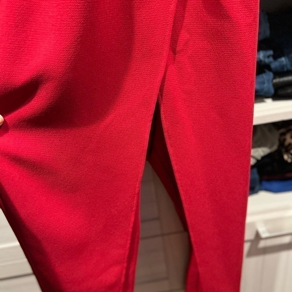 BCBGENERATION red halter style T back wide leg jumpsuit size 4 EUC - Picture 5 of 12